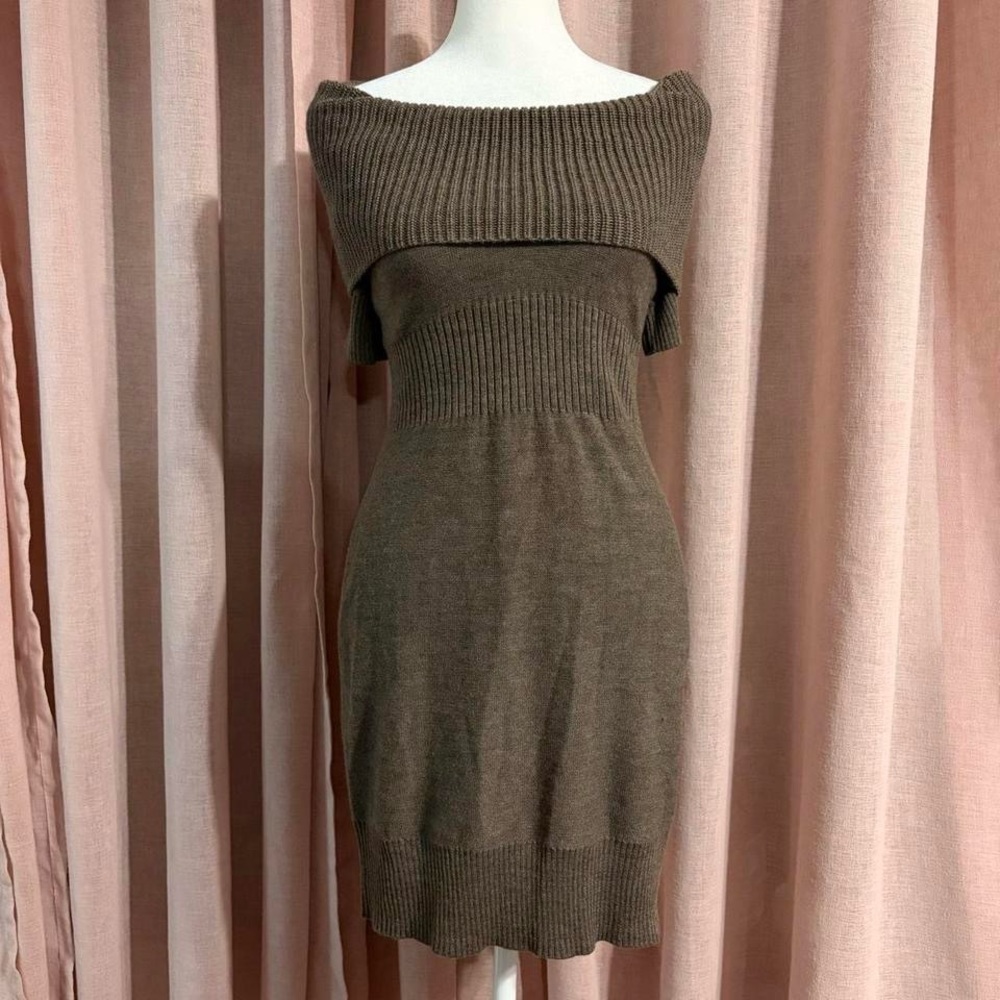 Brown Ribbed Off-Shoulder Short Sleeve Knit Dress Wool Blend